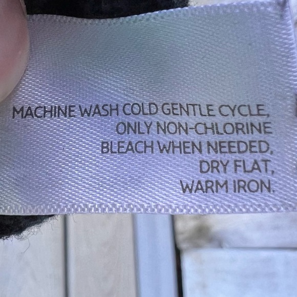 Old Navy black waffle knit fitted tie v-neck long sleeve 100% cotton t-shirt top - Picture 9 of 9